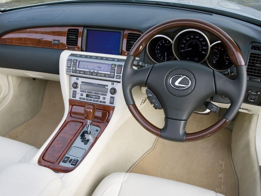  Lexus SC430 2006 года  (UK) (фото 5 из 6)